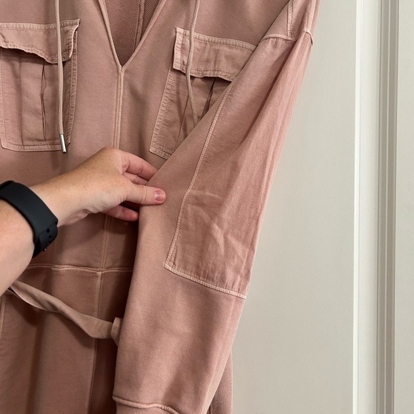 REISS Lila Utility Mini Dress Size xs Blush Pink Belted Pockets Drawstring Comfy - Picture 3 of 7